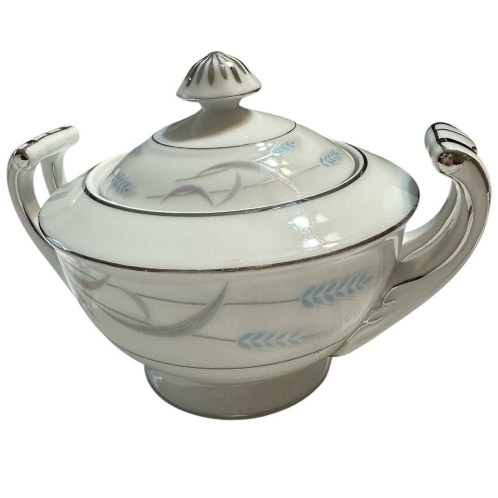 Vintage 1960s Valmont China Royal Wheat Sugar Bowl With Lid.
